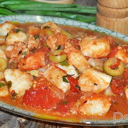 Рецепт рагу из морского окуня с оливками и томатами