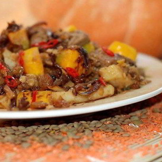 Рецепт тыквенного кисла-сладкого рагу с чечевицей