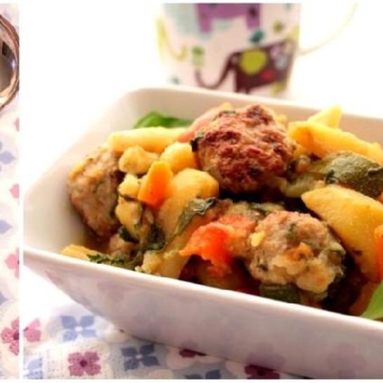 Рецепт уютного рагу из овощей и куриных котлеток