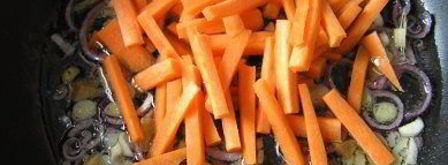 зеленое рагу с имбирем и морковью. Шаг 3