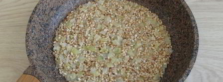 ризотто из перловки с грибами. Шаг 9