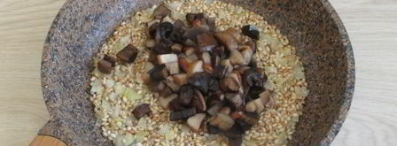 ризотто из перловки с грибами. Шаг 10