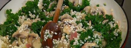 ризотто с грибами, капустой кале и беконом. Шаг 9