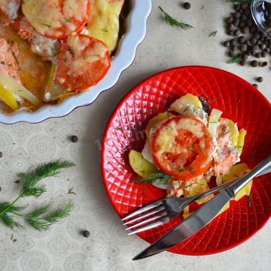 Рецепт горбуши с картошкой в духовке запеченная