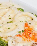 Кальмары в сметанном соусе