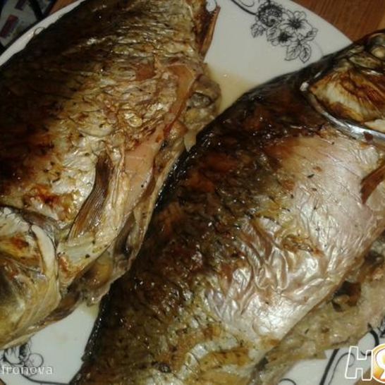 Рецепт карпа запеченного с грибами в сметане