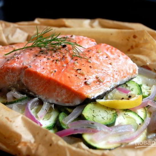 Рецепт лосося в духовке на овощной подушке