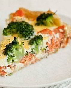 Лосось в лимонном соке с брокколи под сыром