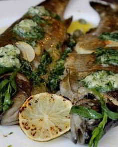 Радужная форель с тархуном на гриле