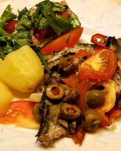 Салака тушеная