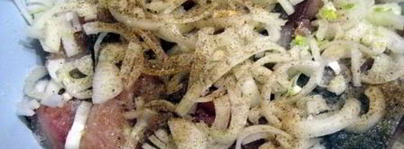 скумбрия, запеченная с картошкой в духовке. Шаг 4