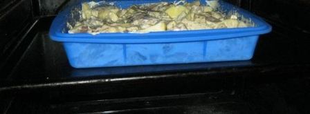 скумбрия, запеченная с картошкой в духовке. Шаг 8