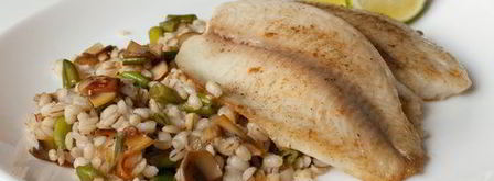 тилапия с салатом из грибов и перловой крупы. Шаг 10