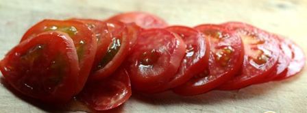 запеченная скумбрия фаршированная рисом и овощами. Шаг 14