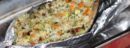 запеченная скумбрия фаршированная рисом и овощами. Шаг 15