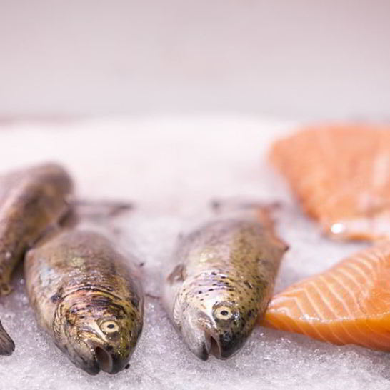 Рецепт запеченного лосося со сливками и шпинатом