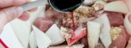 кавказский шашлык из свинины. Шаг 3