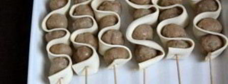 шашлычки со слоеным тестом на шпажках. Шаг 4