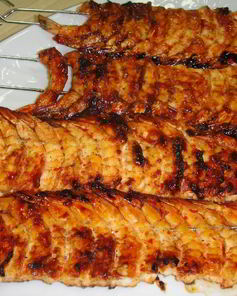 Шашлык из креветок на шпажках