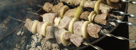 шашлык из свинины маринованной в кефире. Шаг 4