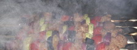 шашлык из свинины с овощами в луковом маринаде. Шаг 7