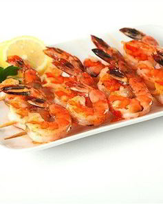 Шашлыки из креветок, лимонов и лаврового листа