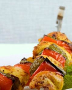 Шашлыки из курицы с карри-майонезом