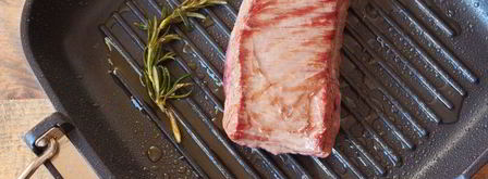 стейк из говядины на сковороде. Шаг 5