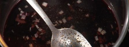 стейк из говядины с шоколадным соусом и овощами вок. Шаг 7