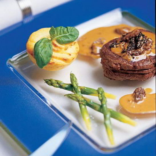 Рецепт стейка из говядины со сморчками и картофельным пюре