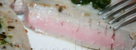 стейк из тунца с острым зеленым соусом. Шаг 20