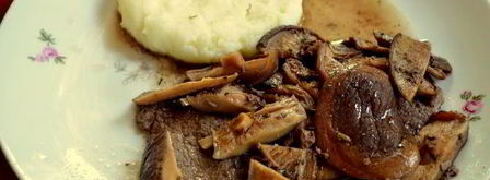 стейк в соусе из грибов шиитаке. Шаг 5