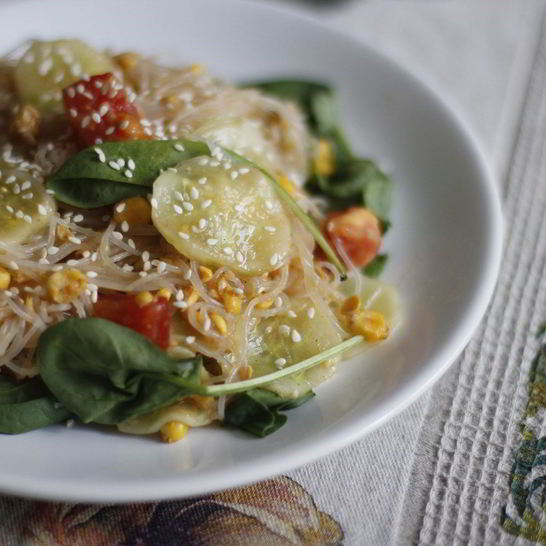 Рецепт стеклянной лапши с кукурузой и имбирным соусом