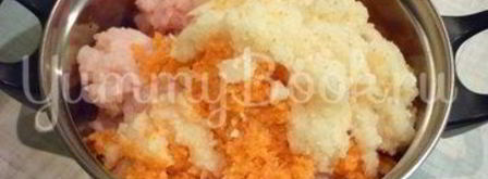 чесночные тефтели с морковью в остром соусе. Шаг 4