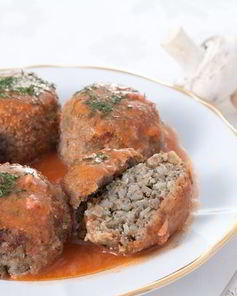 Гречневые тефтели с грибами в соусе