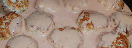 курино-свинные тефтели, запеченные в соусе. Шаг 9