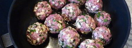 мясные тефтели с шампиньонами в томатном соусе. Шаг 2