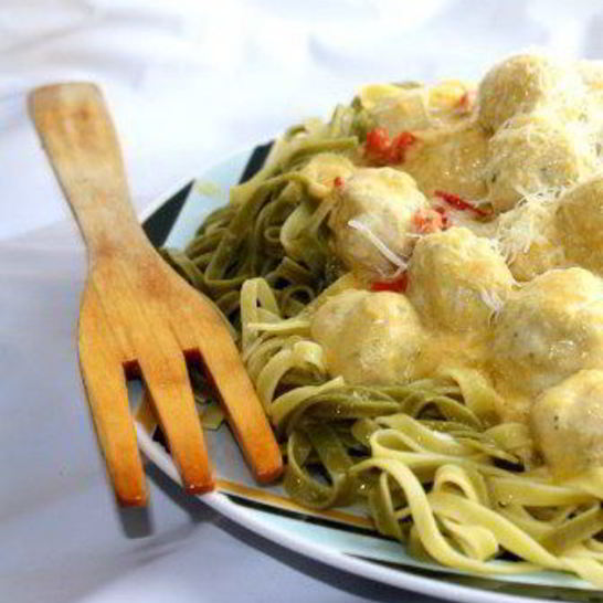 Рецепт пасты с куриными тефтелями под тыквенным соусом