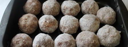 тефтели мясные в сметанно-томатном соусе. Шаг 7