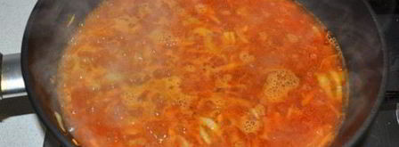 тефтели с булгуром в сливочно-томатном соусе. Шаг 4