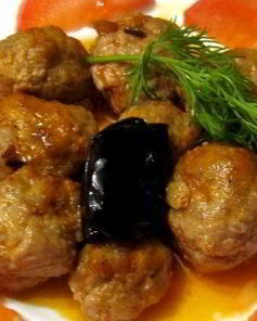 Тефтели с черносливом