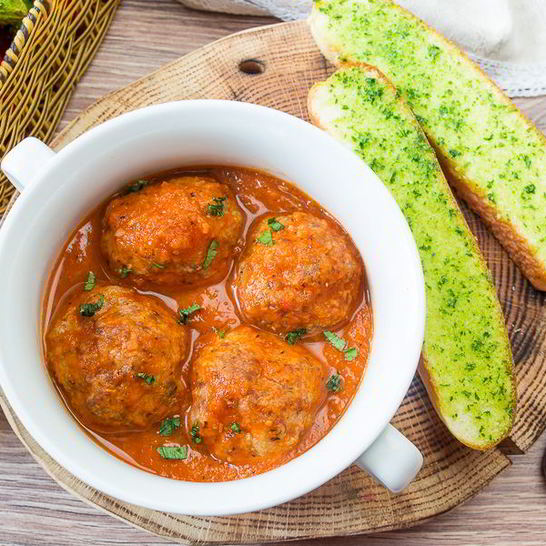 Рецепт тефтелей с чесночным хлебом