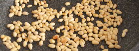 тефтели с кедровыми орешками в сливочном соусе. Шаг 4