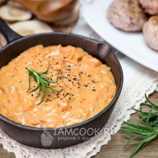 Рецепт томатна-сметанной подлива для тефтелей с овощами