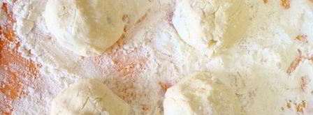 ленивые вареники с вишней. Шаг 8