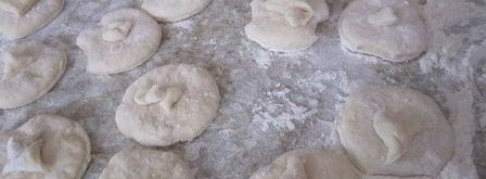 паровые вареники с вишней и клубникой. Шаг 14