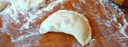 вареники дрожжевые. Шаг 10