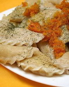 Вареники с картофелем, морковью и луком