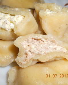 Вареники с творожно-ореховой начинкой