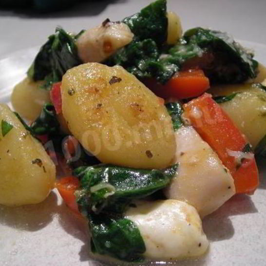 Рецепт жареных ньокков с зеленью и белой фасолью